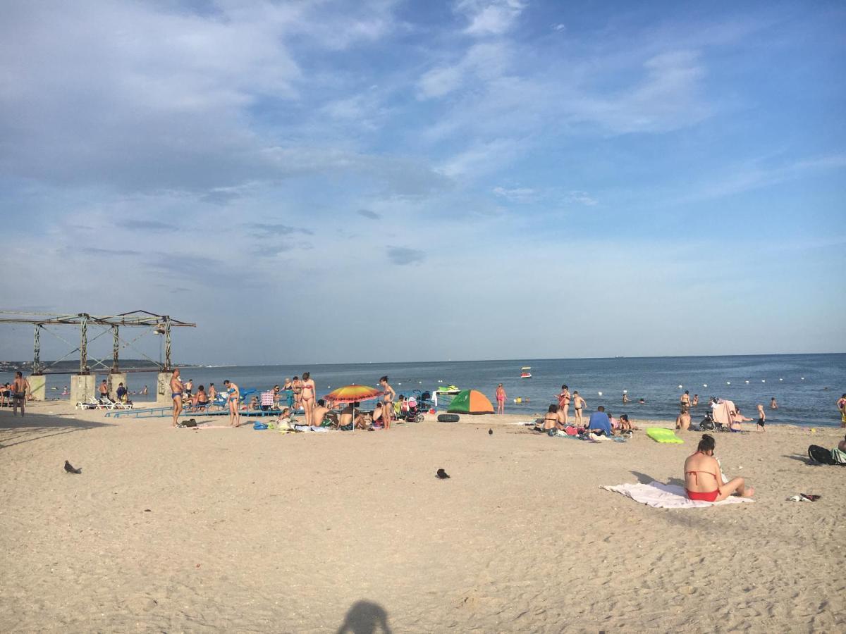Квартира у моря, тихий район, все удобства, 200 м до пляжа, до центра города15 мин Одесса Экстерьер фото